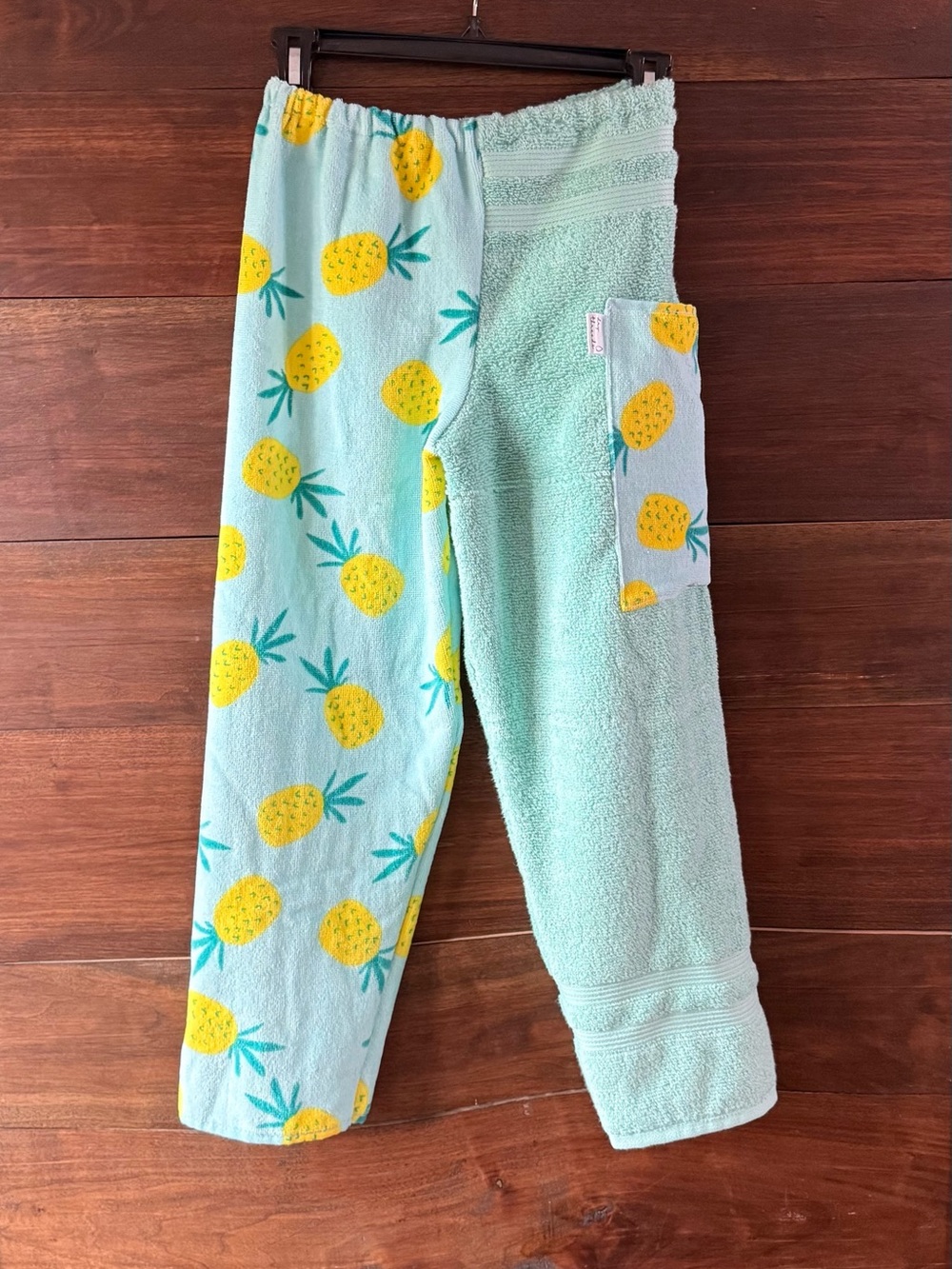 Towel pants pineapples
